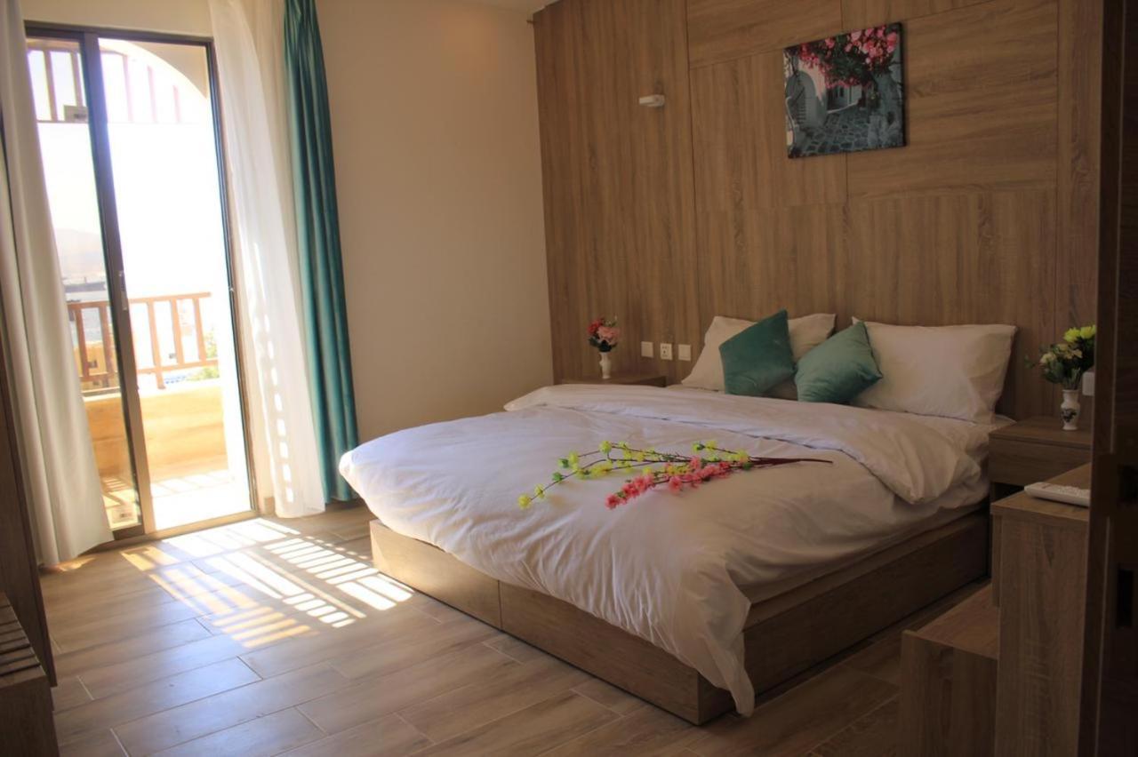 Castle Beach Hotel Aqaba Exterior foto